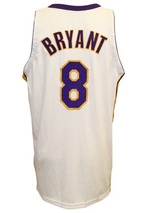 2004-05 Kobe Bryant Los Angeles Lakers Game-Used Sunday White Alternate Home Jersey