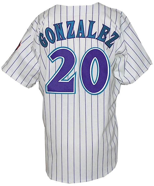 Luis Gonzalez player worn jersey patch baseball card (Arizona