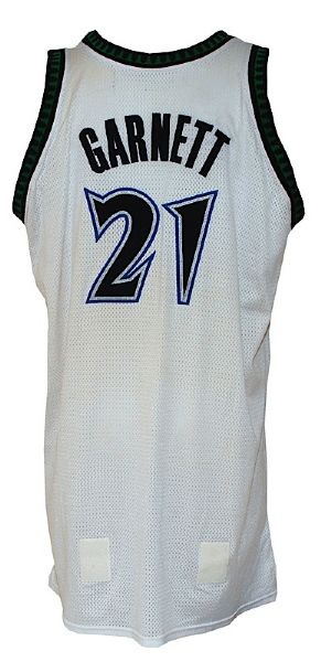 2004-2005 Kevin Garnett Minnesota Timberwolves Game-Used Home Jersey 