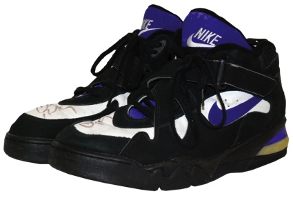 1992-1993 Charles Barkley Phoenix Suns Game-Used & Autographed Sneakers (JSA) 