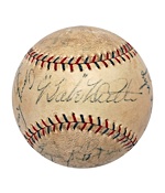 1929 New York Yankees Team Signed Baseball (JSA) 