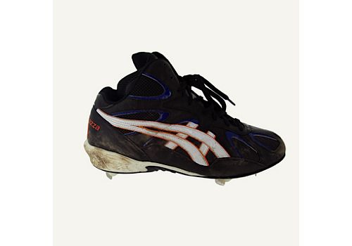 Mike Piazza Game Used & Autographed Cleat (Steiner COA)