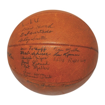 1951 Long Island University "Point Shaving Scandal" & 1948-49 New York Knicks Team Signed Basketball  (JSA)