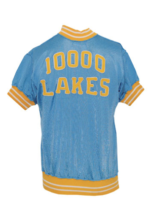 Early 1950’s Vern Mikkelsen Minneapolis Lakers Worn Road Shooting Shirt with "10,000 Lakes" On Back (Mikkelsen LOA)(Rare Style)
