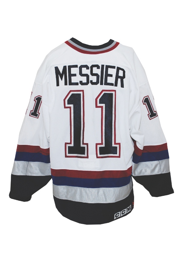 1998-99 Mark Messier Vancouver Canucks Game Worn Jersey - Photo