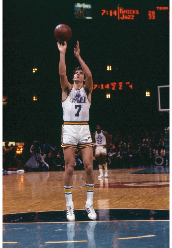 Pete Maravich - Utah Jazz, 1974–1980  Basketball players, Basketball is  life, Sporting legends