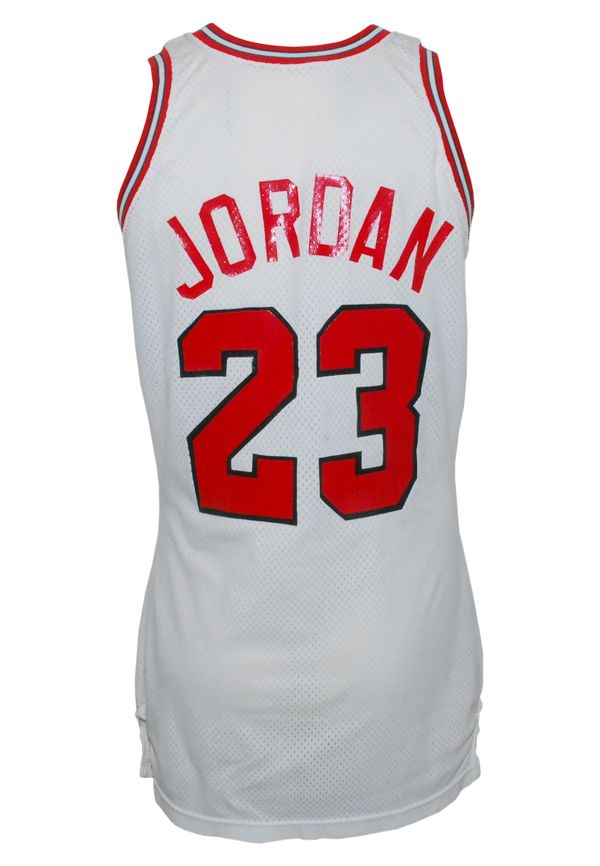 Michael Jordan Signed 1984-85 Rookie Chicago Bulls Jersey UDA