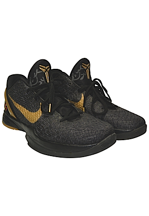 1/17/2011 Kobe Bryant Los Angeles Lakers Black History Month Game-Used & Autographed Sneakers (Full JSA LOA • Lakers Employee LOA • MLK Tribute Colorway)