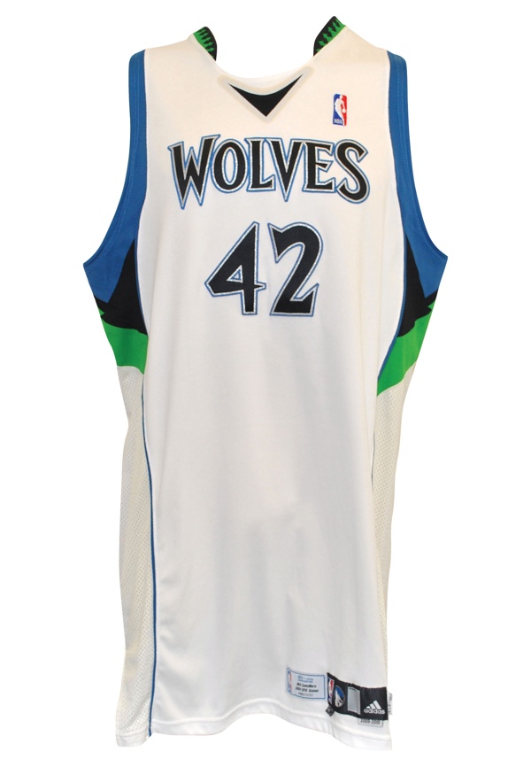 Lot Detail - Kevin Love 2010-11 Minnesota Timberwolves Game Used
