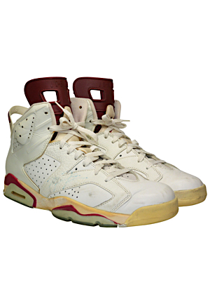 1991-92 Michael Jordan Chicago Bulls PE Sample Autographed Sneakers (JSA)