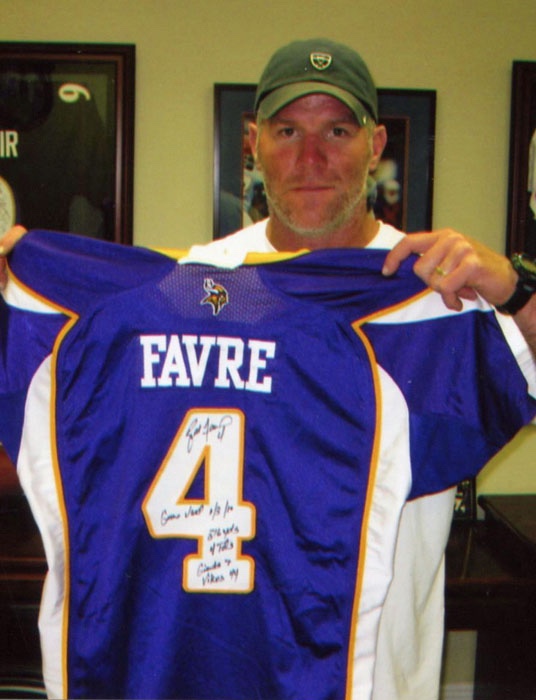 Brett Favre's 'Bountygate' game-worn Vikings jersey up for auction