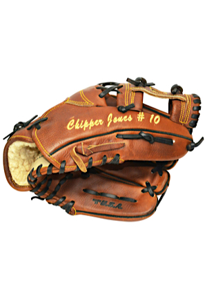 Circa 2004 Chipper Jones Atlanta Braves Game-Ready Glove (PSA/DNA)