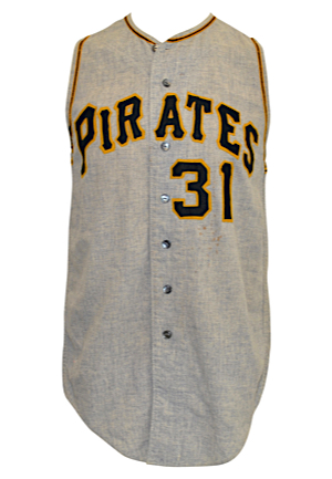 1970 Dave Giusti Pittsburgh Pirates Game-Used Road Flannel Jersey