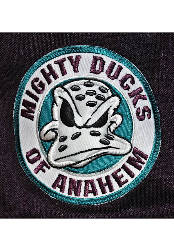 Anaheim Mighty Ducks 1995-96 Team Signed Replica Jersey JSA Authenticated