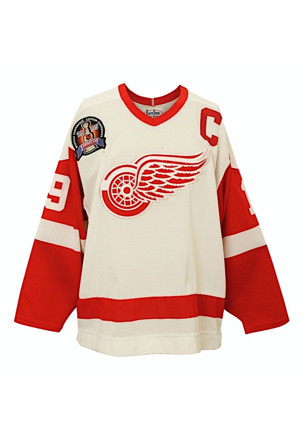 Steve Yzerman # 19 Detroit Red Wings NHL Hockey Jersey Sizes L and XL NWOT