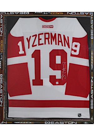 Steve Yzerman Detroit Red Wings Autographed Jersey Display Piece With Unique Game Used Hockey Stick Frame (JSA)