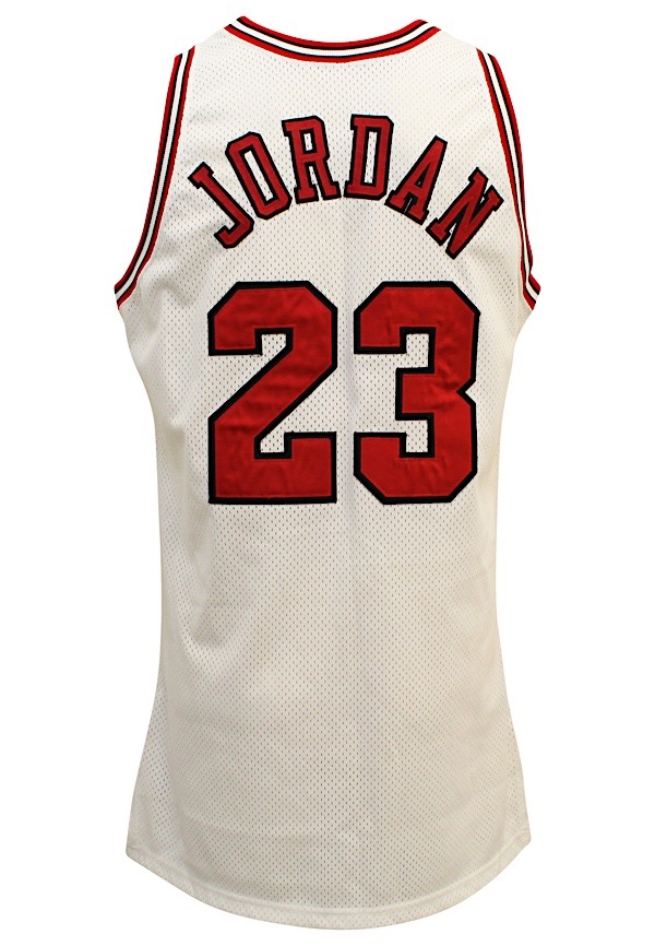 Michael Jordan Signed Jerseys Champion 95-96 Pro-Cut Rare Upper