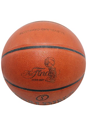 2007 Cleveland Cavaliers vs San Antonio Spurs NBA Finals Basketball (NBA LOA)