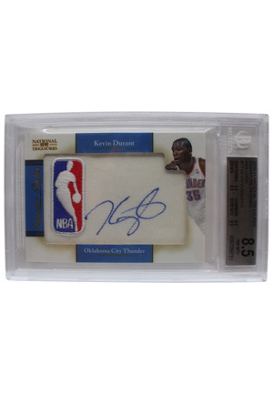 2010-11 Panini National Treasures Signature Patches Kevin Durant #17 (Beckett NM-MT+ 8.5 • Autograph Graded 10 • 8/10)