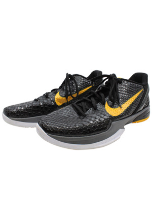 2010-11 Kobe Bryant Los Angeles Lakers Game-Used & Dual-Autographed PE Shoes (PSA/DNA • MEARS • All-Star Game MVP Season)
