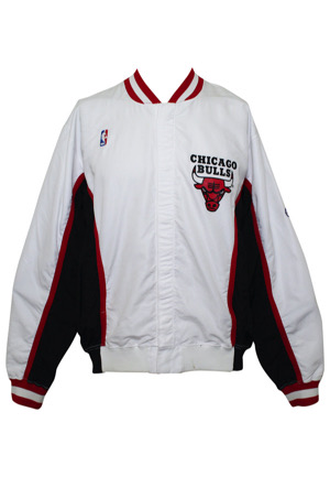 1991-92 B.J. Armstrong Chicago Bulls Player-Worn Warm-Up Jacket (Championship Season)