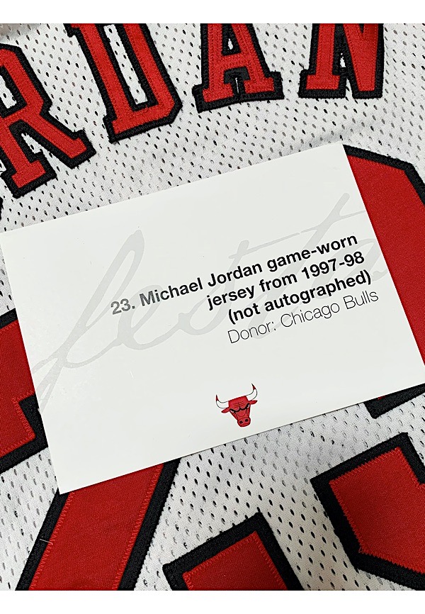 Lot Detail - 1998 Michael Jordan Game Used and Signed Chicago Bulls Jersey  From His Final Regular Season Game as a Bull April 18th 1998 Photo Matched  (MeiGray and Bulls LOA)