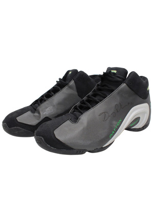 1999-00 Gary Payton Seattle SuperSonics Game-Used & Autographed Shoes (Sourced From Ball Boy)