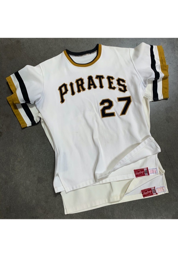 Lot Detail - 1971 Willie Stargell Pittsburgh Pirates Game-Used