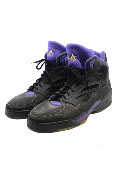 2003-04 Karl Malone Los Angeles Lakers Salesman Sample Shoes