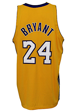 2006-07 Kobe Bryant Los Angeles Lakers Game-Used Home Jersey (Scoring Champion Season)