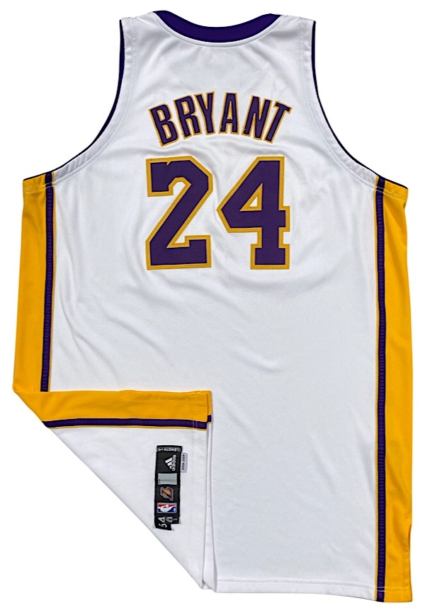 Lot Detail - 2007-08 Kobe Bryant Los Angeles Lakers Signed Game Worn Home  Jersey (MEARS A10 /JSA / NBA Hologram)