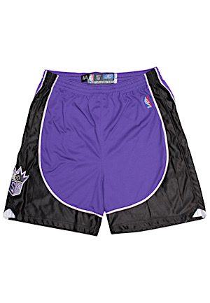 Mike Bibby Sacramento Kings Game-Used Shorts (Ball Boy LOA)