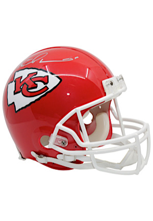 Patrick Mahomes Kansas City Chiefs Autographed Helmet (NFL PSA/DNA COA)
