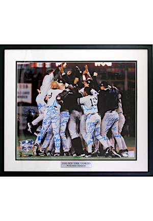 2000 New York Yankees Team Signed World Series Limited Edition Display (Steiner)