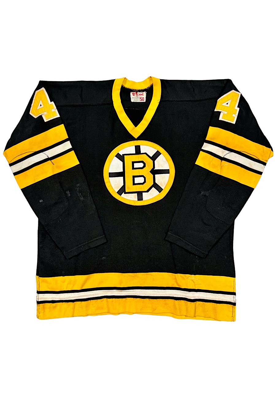 Bobby Orr's final game-worn Bruins jersey is up for auction, and