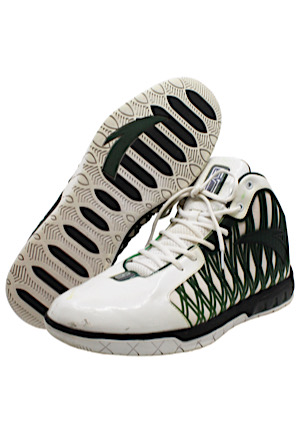 2011-12 Kevin Garnett Boston Celtics Game-Used Shoes