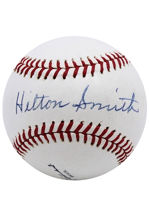 Hilton Smith Single-Signed Baseball (PSA Auto Graded 8 • Very Scarce)