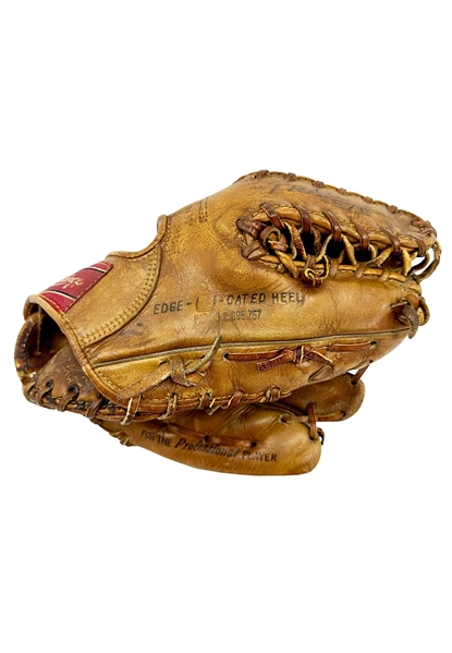 1962 Roberto Clemente Pittsburgh Pirates Game-Used Glove (PSA/DNA LOA • Gold Glove Season • "21" Written In Clementes Own Hand)
