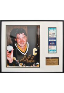 10/26/1995 Mario Lemieux 500th Career Goal Autographed Photo with Ticket Stub