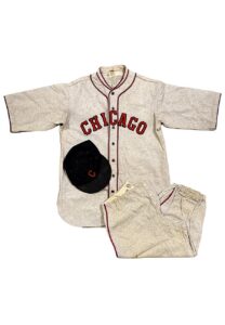 1930s Chicago American Giants Negro League Professional Baseball Uniform & Cap