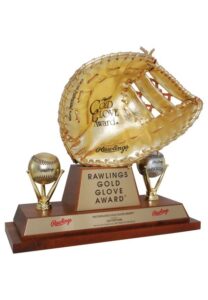 1965 Gold Glove Award Presented to First Baseman Joe Pepitone