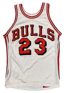 1971-72 Jackie Dinkins Chicago Bulls #23 Game-Used Home Jersey