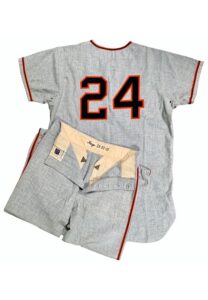 1972 Willie Mays San Francisco Giants Game-Used Road Flannel Uniform