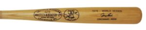 1976 Johnny Bench Cincinnati Reds World Series Presentation Bicentennial Bat