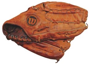 1982 Jim Palmer Baltimore Orioles Game-Used and Signed Glove