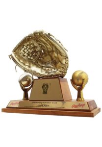 1982 Rawlings Gold Glove Award Presented To Frank White