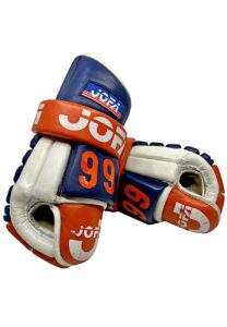 1988 Wayne Gretzky Edmonton Oilers Stanley Cup Clinching Game-Used Gloves