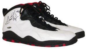 1994-1995 Scottie Pippen Chicago Bulls Game-Used Sneakers