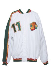 1995-96 Detlef Schrempf Seattle SuperSonics Worn Warm-Up Jacket 