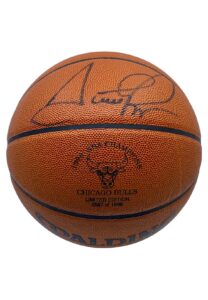 1996 Scottie Pippen Chicago Bulls Single-Signed LE Official Basketball